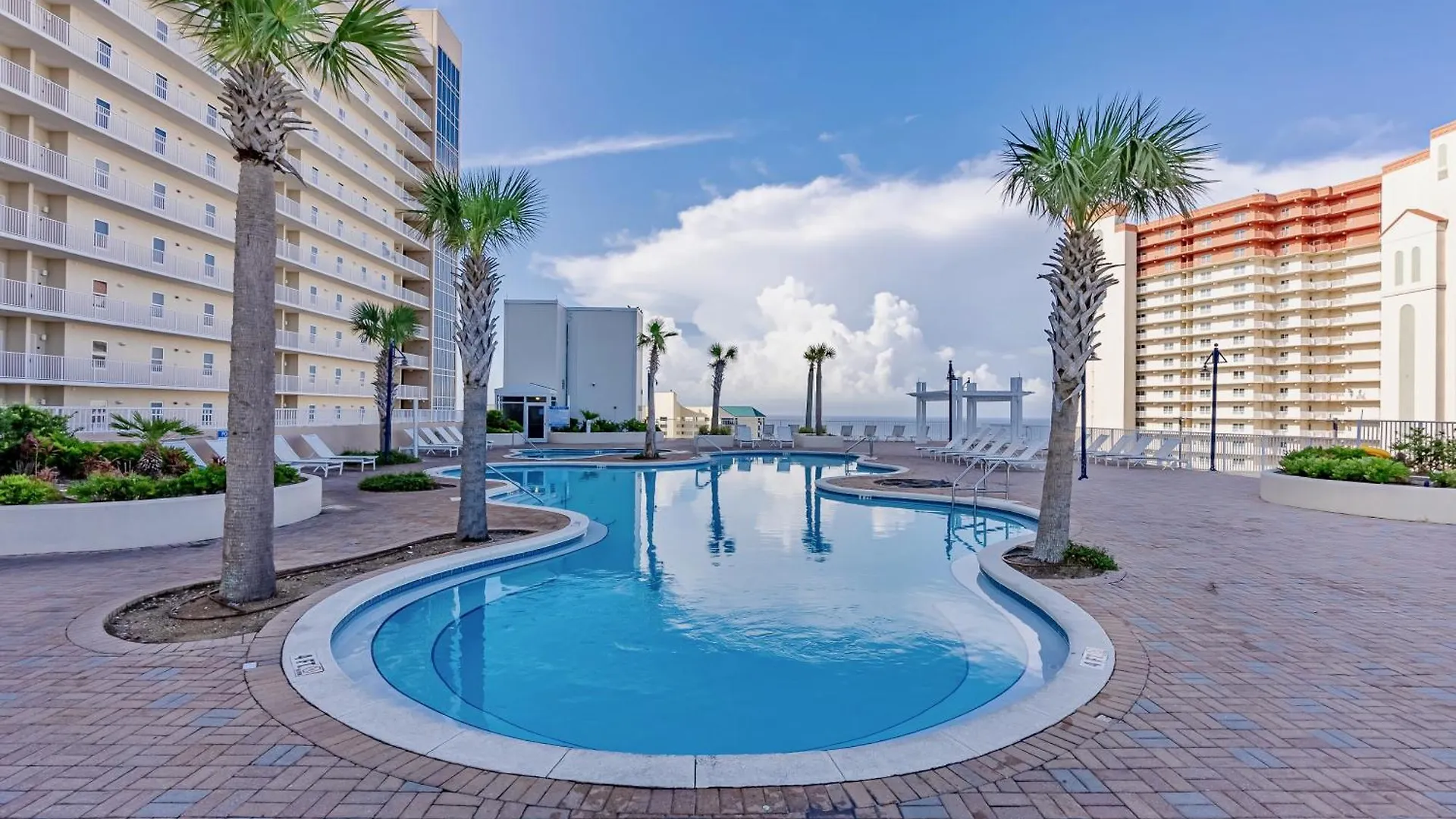 Stunning 4Bd! Oceanview! Free Beach Chair Service! Sleeps 10! By Dolce Vita Getaways Panama City Beach
