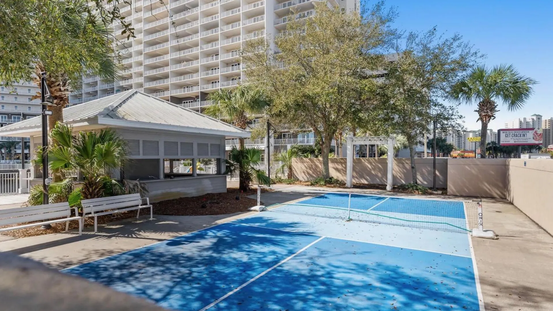 Stunning 4Bd! Oceanview! Free Beach Chair Service! Sleeps 10! By Dolce Vita Getaways Panama City Beach Apartment