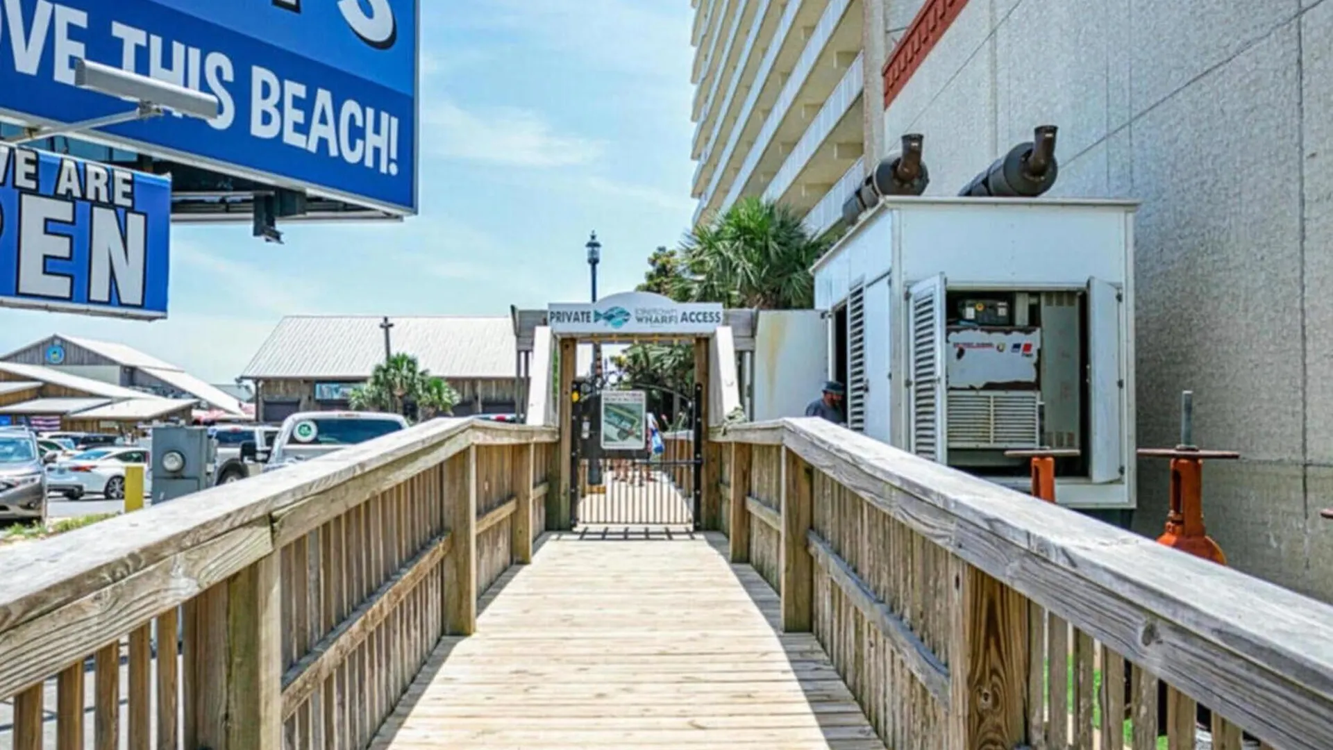 Apartment Stunning 4Bd! Oceanview! Free Beach Chair Service! Sleeps 10! By Dolce Vita Getaways Panama City Beach