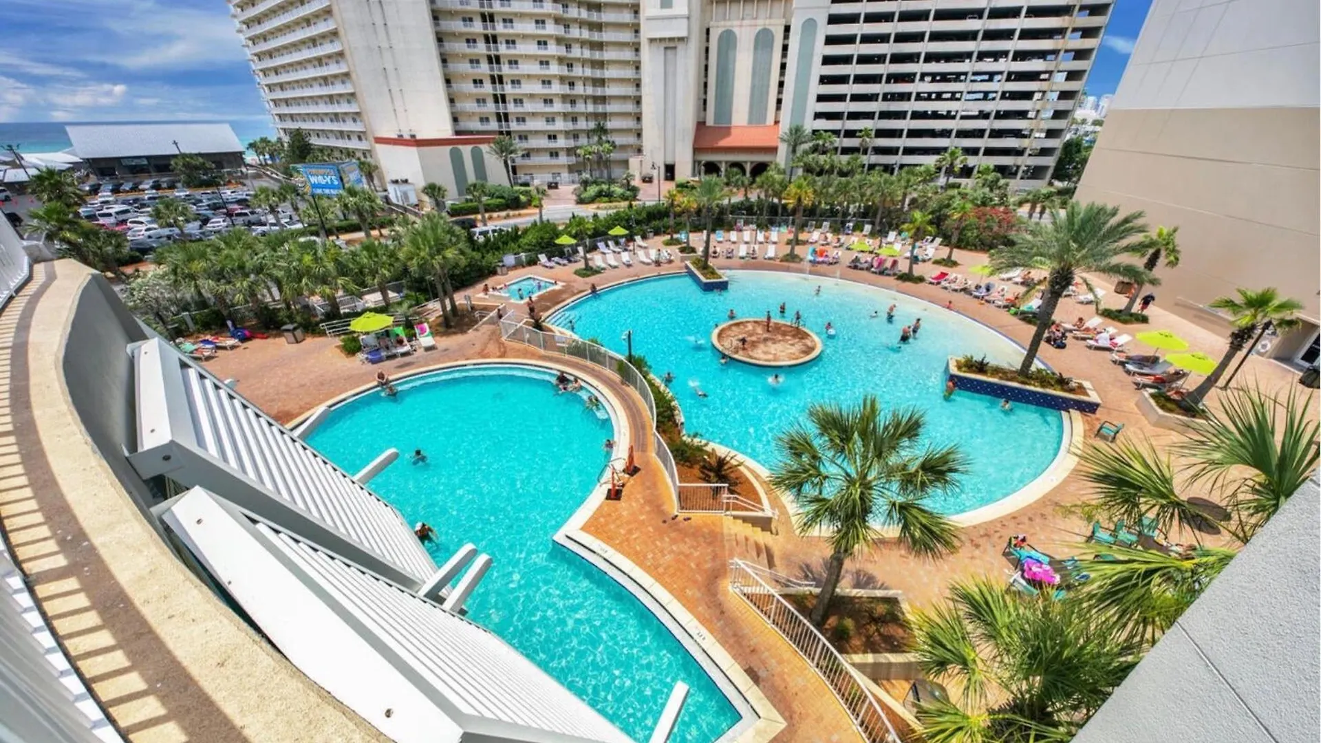 Apartment Stunning 4Bd! Oceanview! Free Beach Chair Service! Sleeps 10! By Dolce Vita Getaways Panama City Beach