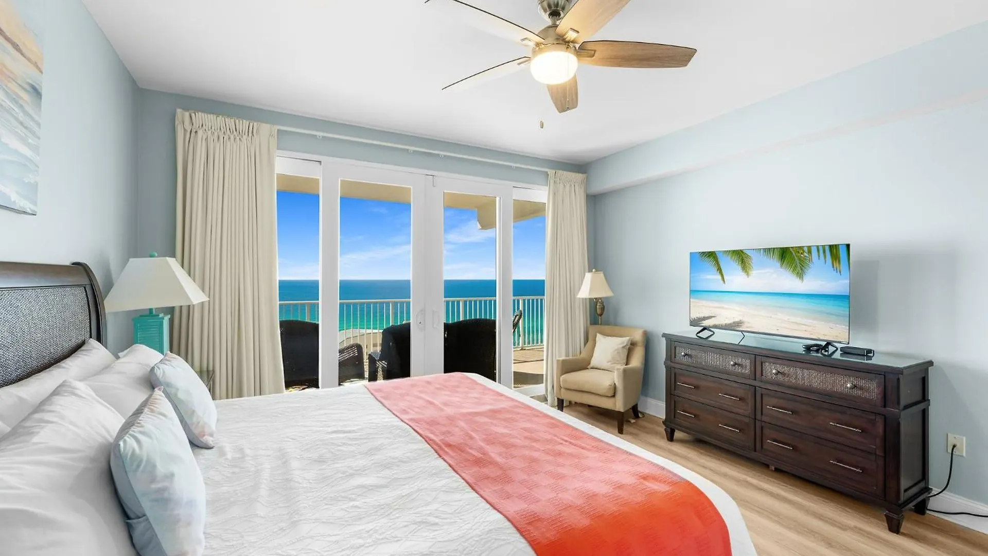 Stunning 4Bd! Oceanview! Free Beach Chair Service! Sleeps 10! By Dolce Vita Getaways Panama City Beach Apartment