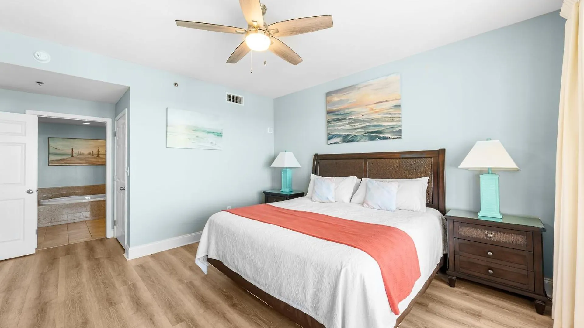 Apartment Stunning 4Bd! Oceanview! Free Beach Chair Service! Sleeps 10! By Dolce Vita Getaways Panama City Beach United States