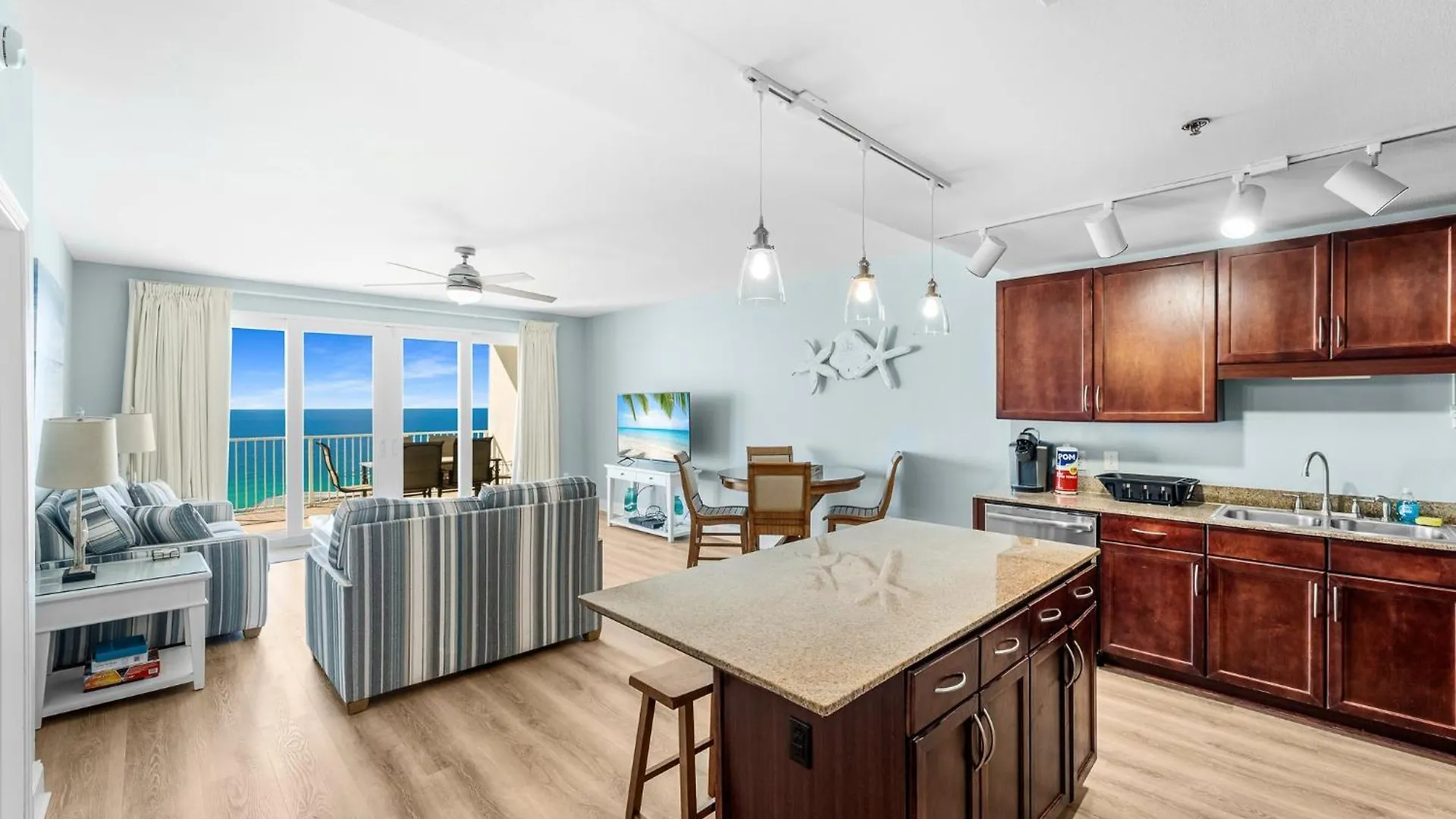 Stunning 4Bd! Oceanview! Free Beach Chair Service! Sleeps 10! By Dolce Vita Getaways Panama City Beach 0*,